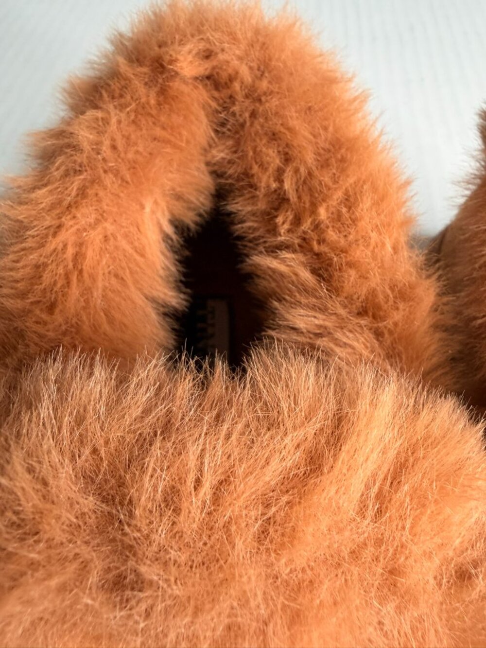 TINSTREE Faux Fur Platform Slippers Camel Brown Women's Size 8 Cozy Moccasins - Picture 8 of 10